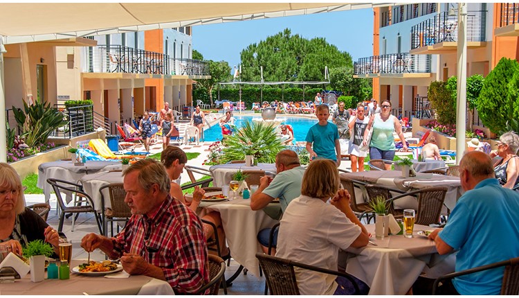 Sunrise Village, Крит